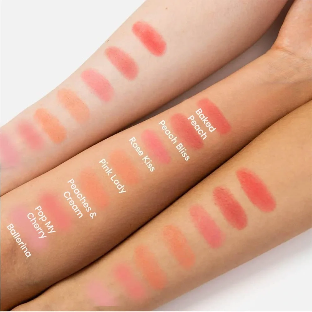 💝NEW Makeup Revolution Rose Kiss Powder Blush💝